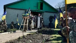 Так і не настала 44 весна: на Волині провели в останню дорогу Героя Олександра Степюка (фото)