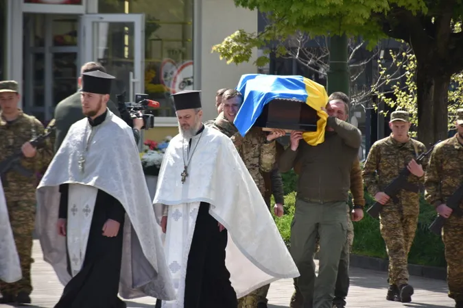 У Луцьку попрощалися з головним сержантом бригади «Хартія» Олександром Ющенком (фото)