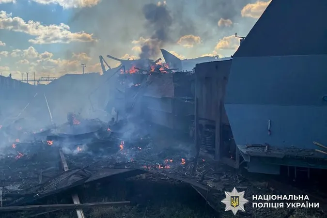 Виявили уламки «Герані-5»: на Рівненщині правоохоронці показали наслідки атаки (фото)