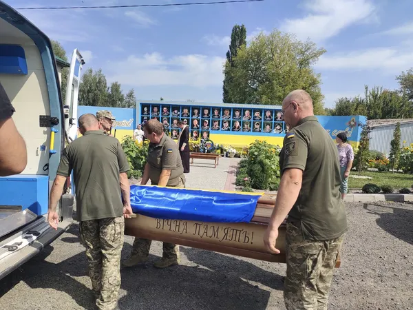 Не витримало серце: на Волині попрощалися з офіцером Романом Дудиком (фото)