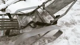 Волиняни виготовили понад сотню евакуаційних візків для військових (відео)