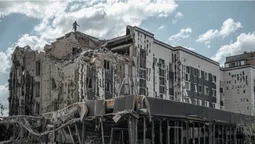 Луцький фотограф, який зараз служить, показав кадри трагедїі у Покровську (фото)