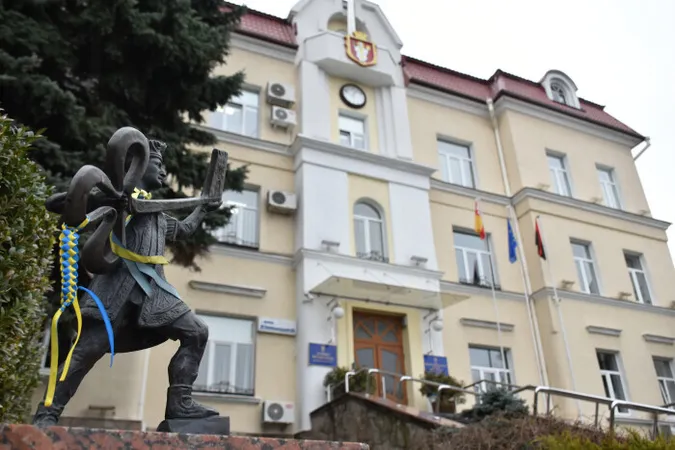 Схема не пройшла: підставні підприємці повернули 5 млн з тендера на Луцьктепло