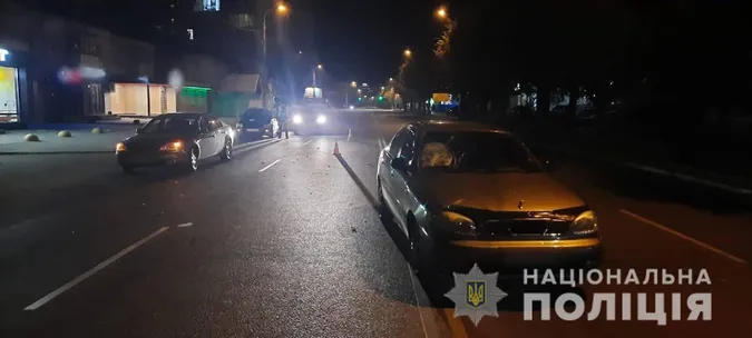 Хотів загинути: у Луцьку 22-річний молодик кинувся під колеса авто (фото, відео)
