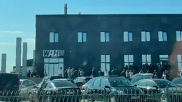 «Нульове» розмитнення: у Струмівці «штурмують» сервісний центр (фото)