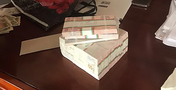 У Луцьку на хабарі затримали керівника підрозділу облспоживспілки (фото)