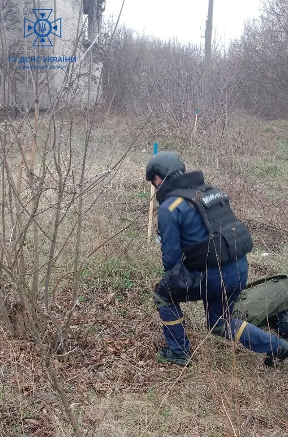 На Сході волинські піротехніки знешкодили майже 500 боєприпасів (фото)