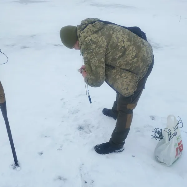 Під кригою Шацьких озер назріває небезпека: у чому причина (фото)