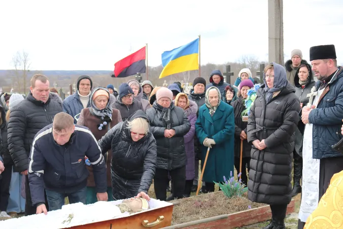 На Горохівщині попрощалися із захисником Олександром Панасюком (фото)