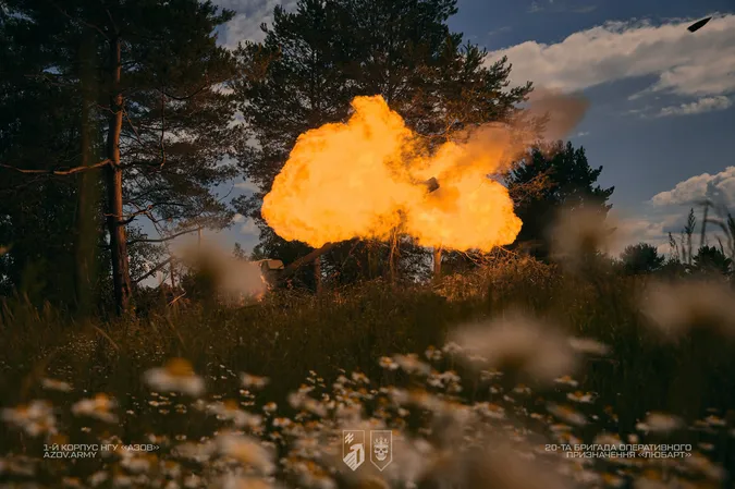 Як артилеристи волинської бригади «Любарт» відпрацьовують бойову роботу на новітній гаубиці «Богдана-БГ» (фото)