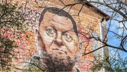 У Києві з'явився величезний мурал із зображенням Залужного (фото)