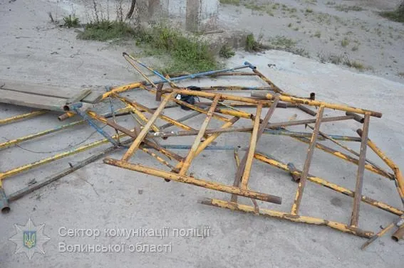 Поліція з'ясовує обставини трагедії в Нововолинську (фото)