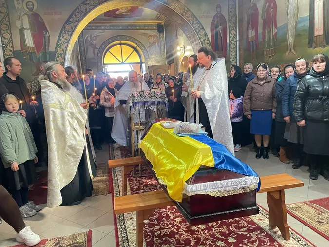 На Волині попрощались з 29-річним Героєм Миколою Півнем (фото)