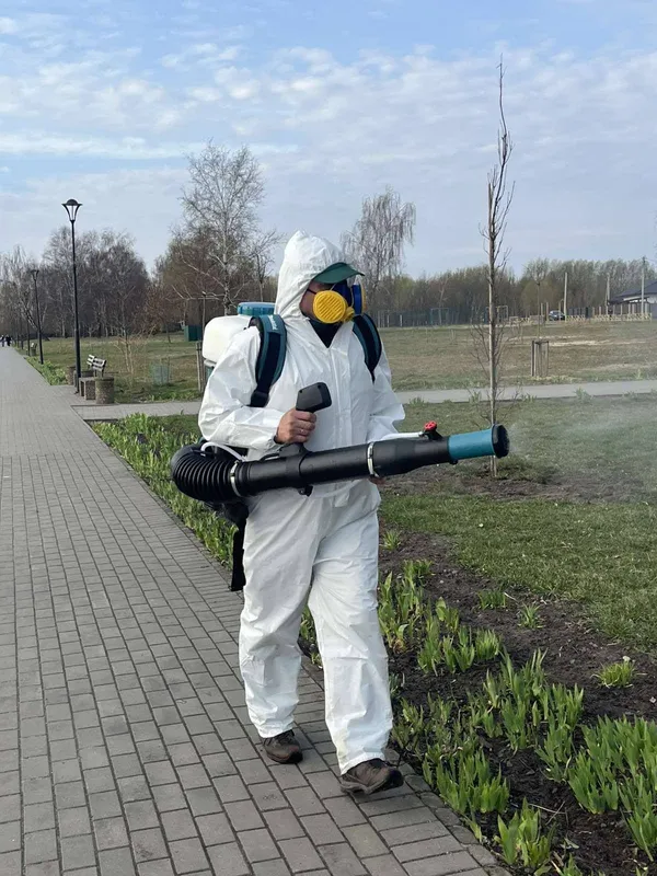 У Ковелі труїли кліщів: які локації обробили та де не варто гуляти (фото)