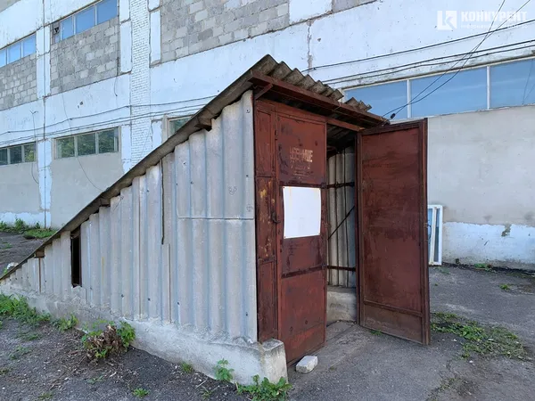 Вхід в укриття з вулиці