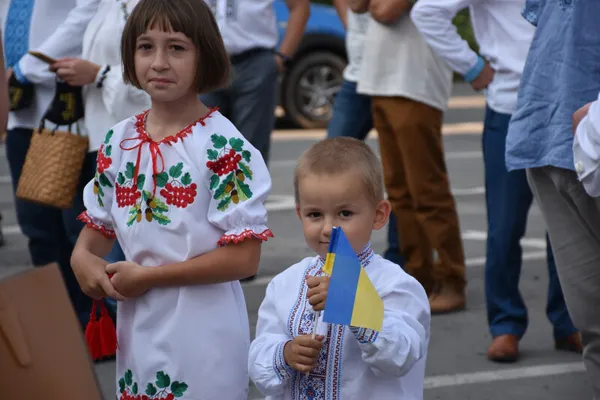 Фейсбук у синьо-жовтих прапорах: волиняни вітають зі святом (фото)