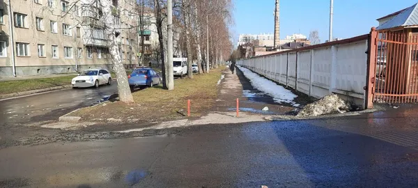 Шукають очевидців: біля обласної лікарні в Луцьку збили чоловіка – водій зник