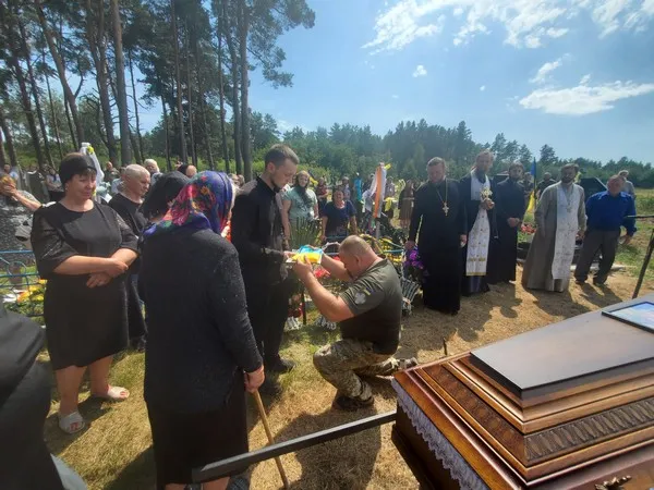 Майже рік вважався зниклим безвісти: на Волині попрощалися з Анатолієм Барабаном (фото)