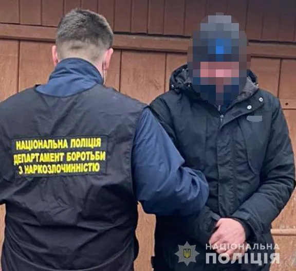 На Волині затримали 54-річного чоловіка, який отримав амфетамін поштою (фото)