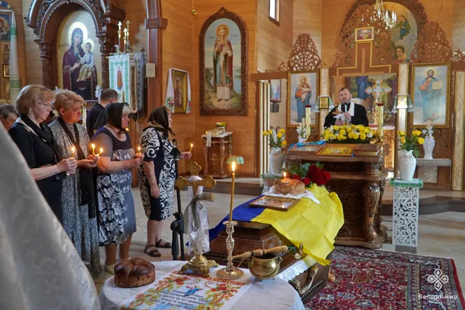 На Волині попрощалися із загиблим воїном Сергієм Козолупом (фото)