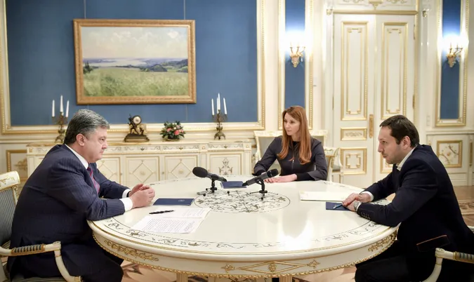Президент підписав Закон про іномовлення