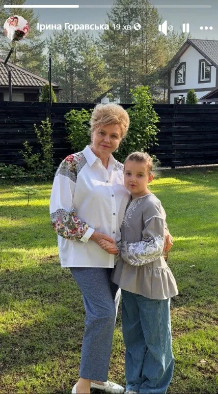 Барвисті і ошатні: волиняни у вишиванках заполонили соцмережі святковими фото