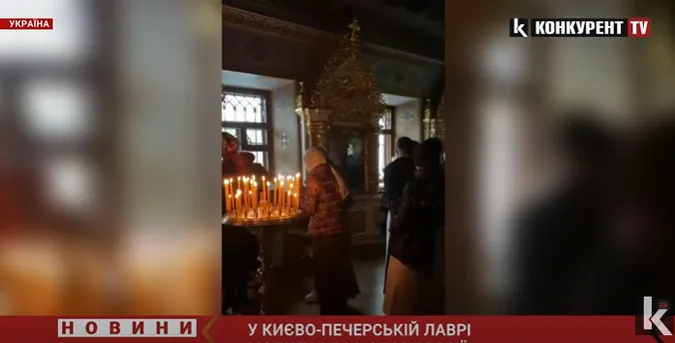 «Звон плывёт над россиею»: у Києво-Печерській лаврі моляться за славу росії (відео)