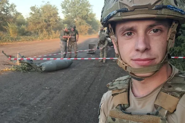 «У мене є сім'я тут, і є сім'я на фронті», – розвідник з Волині одружився у перший день нового року