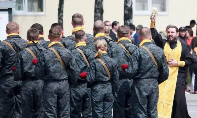 «Я кохав», – луцький священник про спокуси, війну та шлях до Бога (фото, відео)