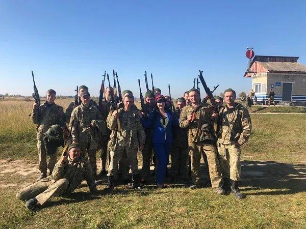 Військові отримали подарунки від голови волинського осередку Соцпартії (фото)