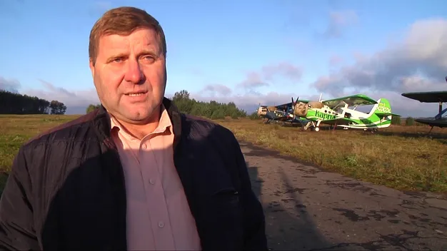 На Волині з літаків скидають вакцину проти сказу (відео)