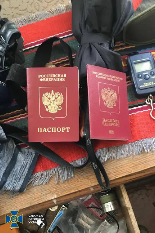 У Сарнах затримали росіянку, яка «здавала» ворогу координати техніки ЗСУ (фото)