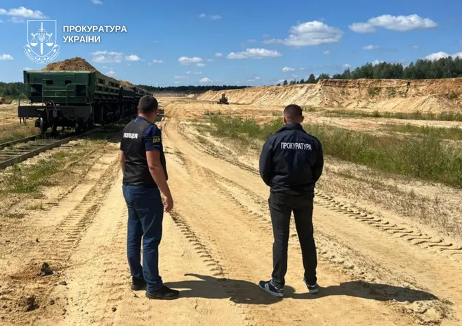 На Волині керівник кар'єру «Укрзалізниці» накрав піску на понад 5 мільйонів гривень