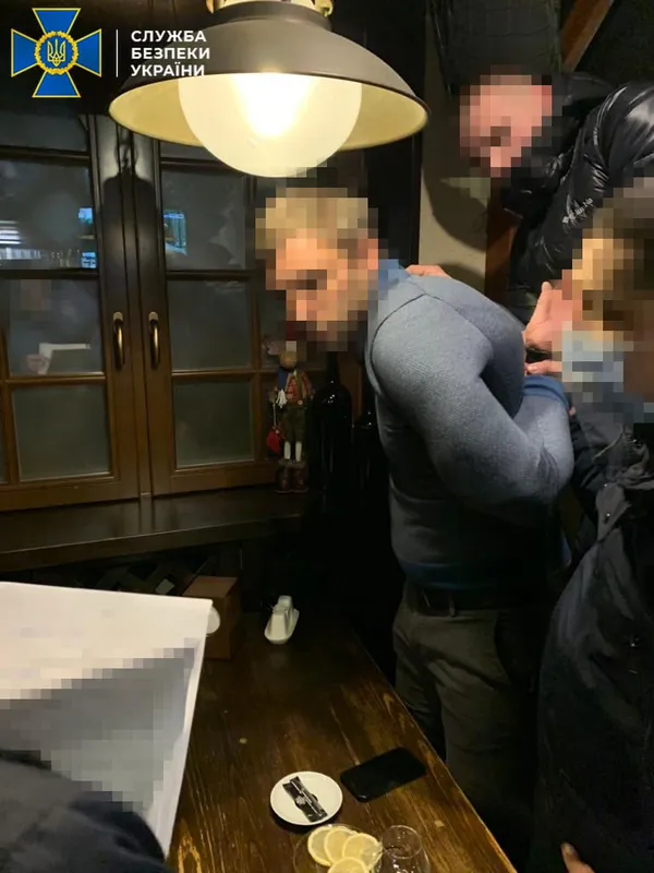 Затриманому на хабарі волинському податківцю повідомили про підозру (фото)