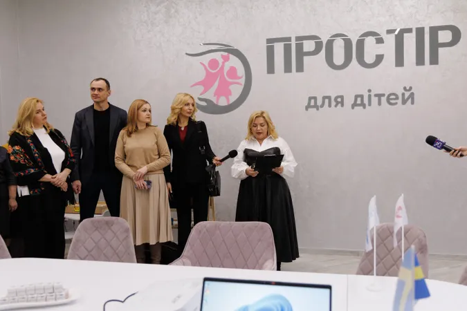 У центрі Луцька на місці аптеки відкрили Простір для дітей (фото)