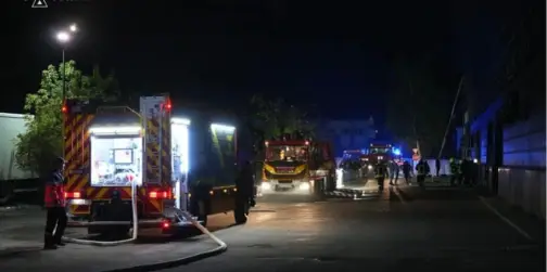 У Луцьку ліквідували пожежу в «Адреналін Сіті»: рятувальники розбирають конструкції (фото)