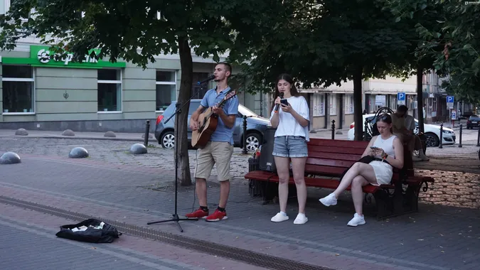 Вечірній Луцьк після спекотного літнього дня (фото)