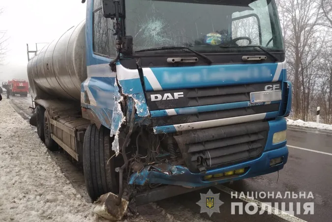 Постраждав пасажир вантажівки: подробиці масштабної ДТП на трасі Луцьк – Горохів (фото)