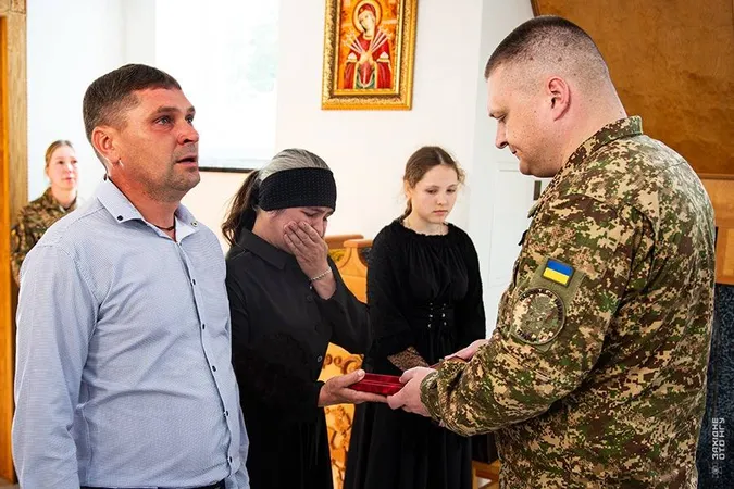 Родинам полеглих нацгвардійців з Волині передали державні нагороди (фото)