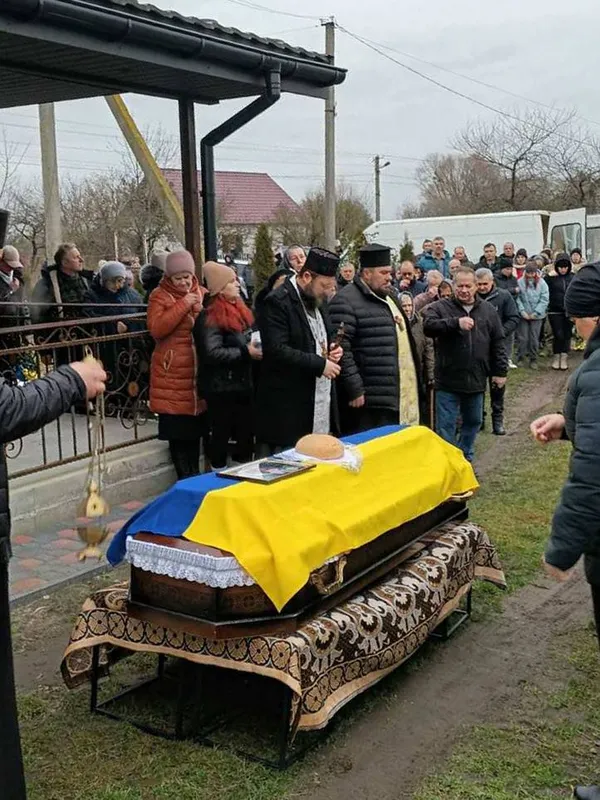 Дев’ять місяців вважався зниклим: на Волині попрощалися з воїном Василем Шмілом (фото)