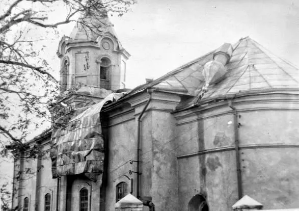 Кірха – без шпиля, церква – без бані: майже 65 років тому над Луцьком пронісся руйнівний буревій (фото)