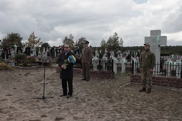 На Волині вшанували військовослужбовців, вбитих більшовиками (фото)