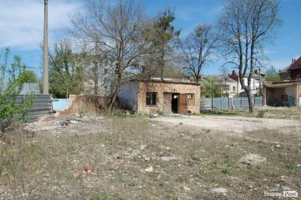 Бізнес, житло, авто: суддя з Луцька відсуджує в ексдружини все, що записав на неї