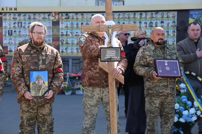 У Луцькій громаді попрощалися з Героєм Олександром Коханюком (фото)