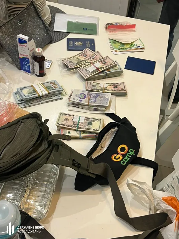 Лояльність за 2000 «зелених»: на Волині керівника Держпродспоживслужби затримали на хабарі