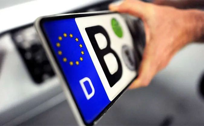 Спритний волинянин вчепив на польське авто українські номери