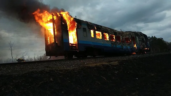 На Рівненщині горів поїзд із пасажирами (фото)