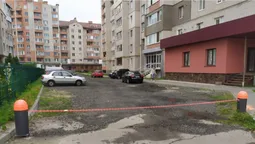 Ланцюг розбрату: як два ОСББ у Луцьку побили горшки через стоянку (ФОТО)