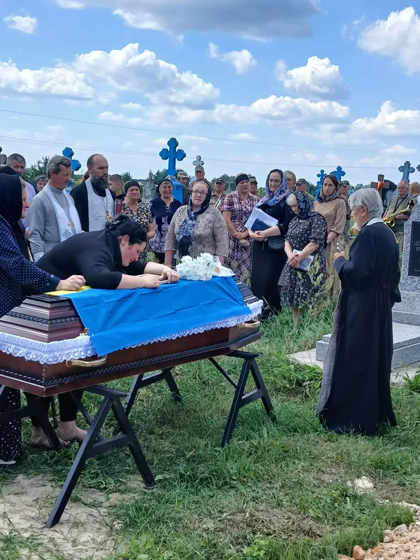 Без тата лишилися двоє синів: на Волині попрощалися із Іваном Заблоцьким (фото)