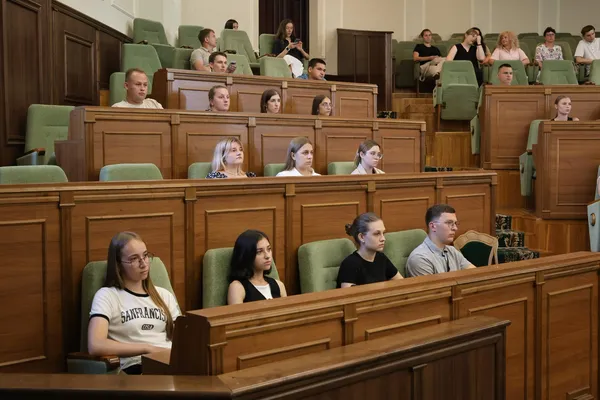 54 представники громад увійшли до першого Молодіжного конгресу Волині (фото)